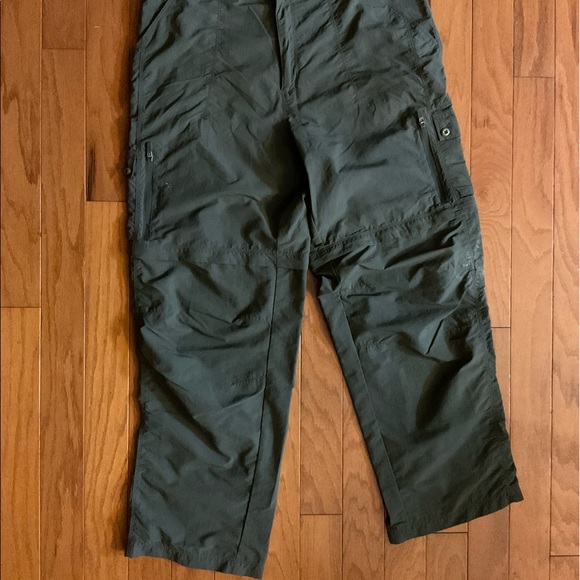 Eastern Mountain Sports Khaki Green Convertible Zipper 🪰 Pants! - Picture 8 of 9